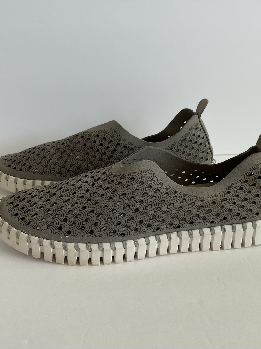 Ilse Jacobsen Hornbaek Women's Tulip Sneakers Size 40 - Picture 1 of 9
